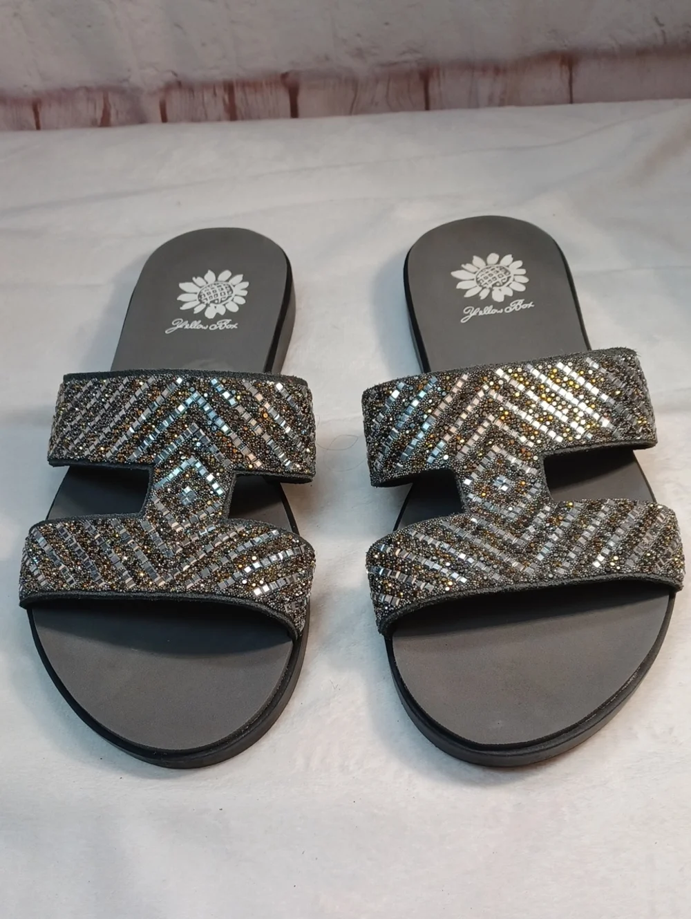yellow box leather embellished slide rhinestone beaded comfort sandals womens 8 - Picture 6 of 14